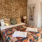 Snug Independent Room