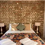 Snug Independent Room